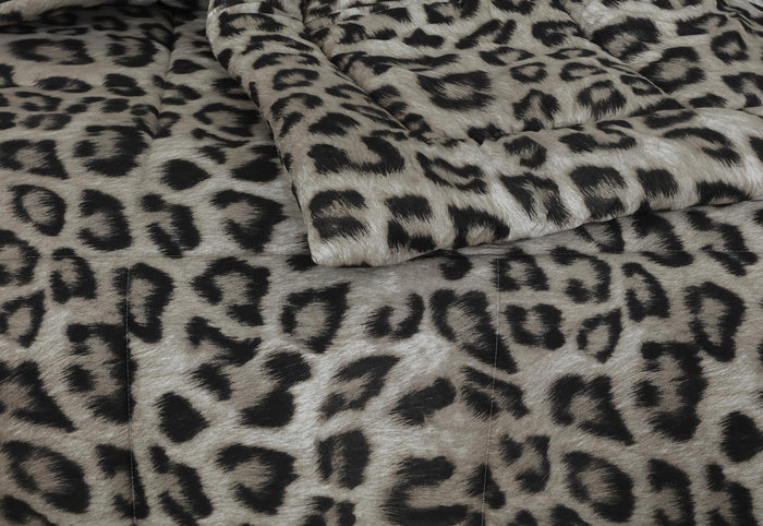 1 PC Double ( Filled Quilt ) NCS  211 - Nishat Creative Store