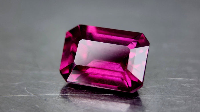Natural Grape Garnet 52