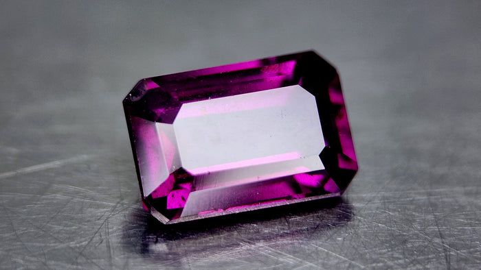 Malai Garnet 26