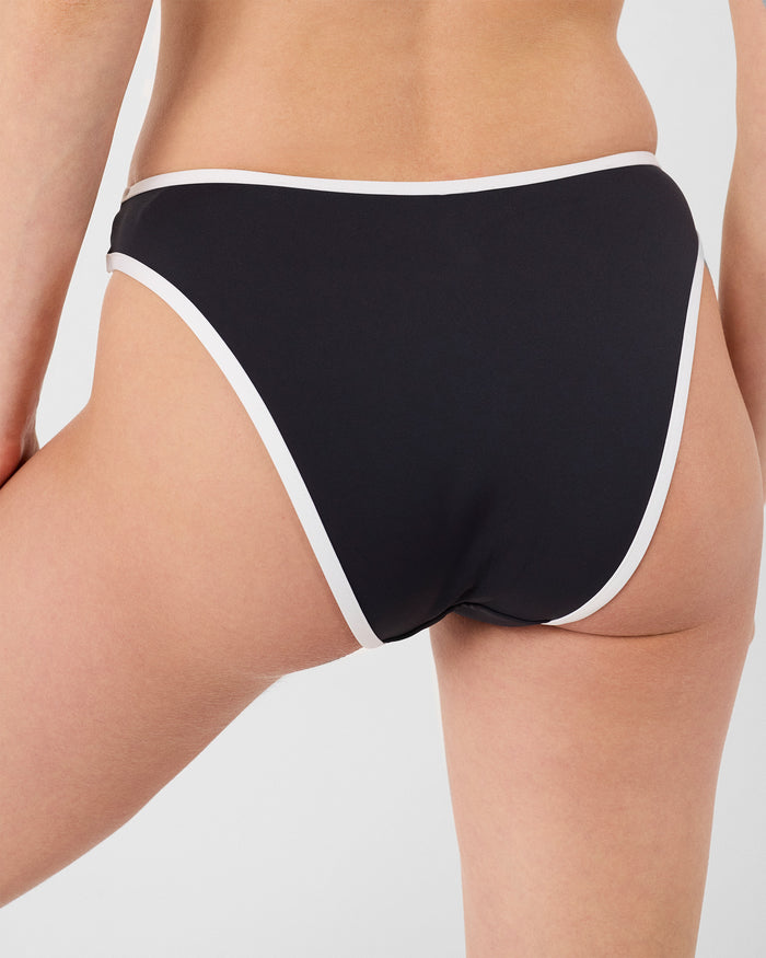 7_MAEVA BOTTOM_SS25WSWS25-999_15.jpg