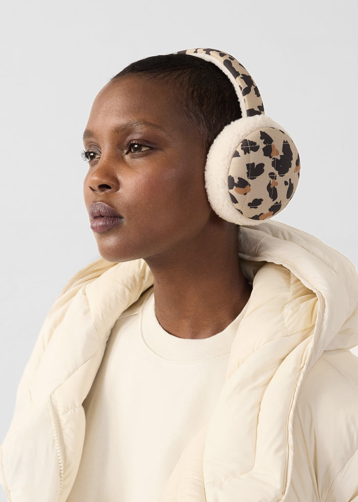 2_FUZZY PRINT_UOAC212516-81A_11.jpg