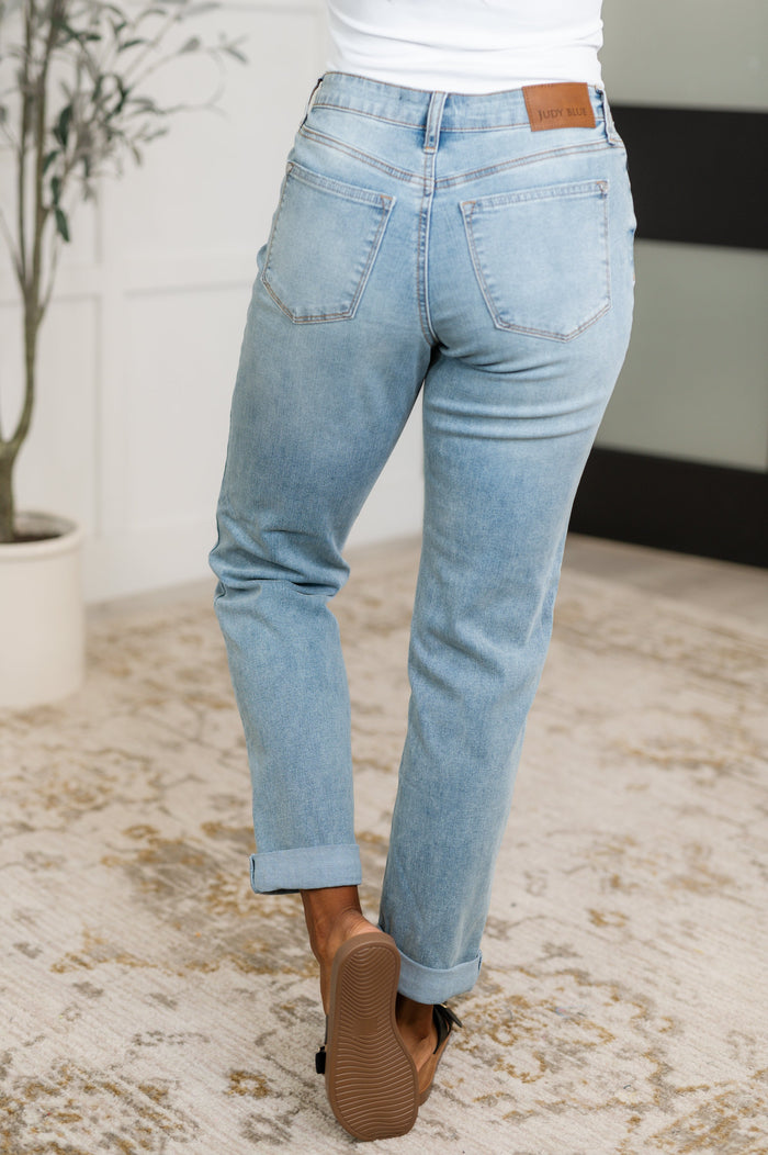 Cheyenne V-Front Cool Denim Boyfriend Jeans