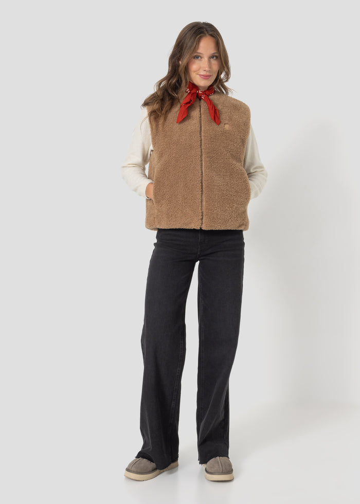 Doudoune oversize sans manches sherpa Beige fumé Rory