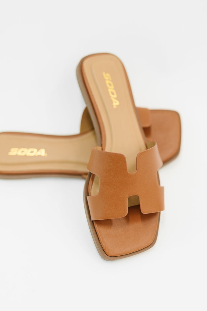 Knit Square Toe Slide on Sandal in Cognac