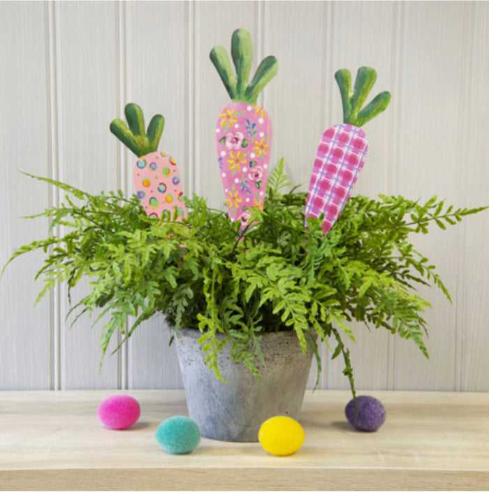 Set of 3 Pink Patterned Carrots Outdoor Stake