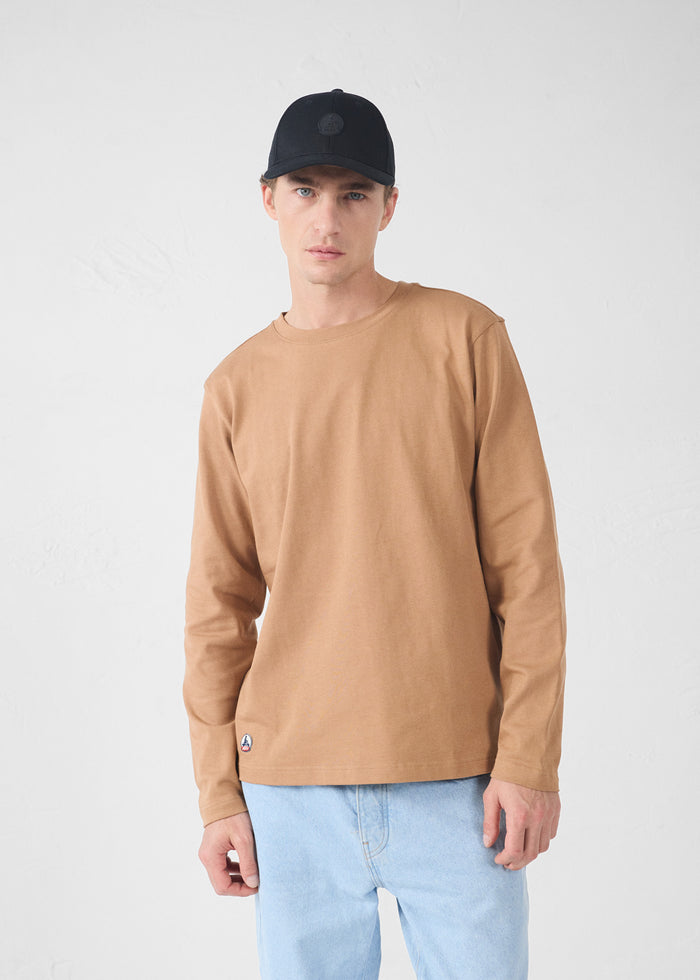 4_EMILIO_MTSH212502-80R_12.jpg