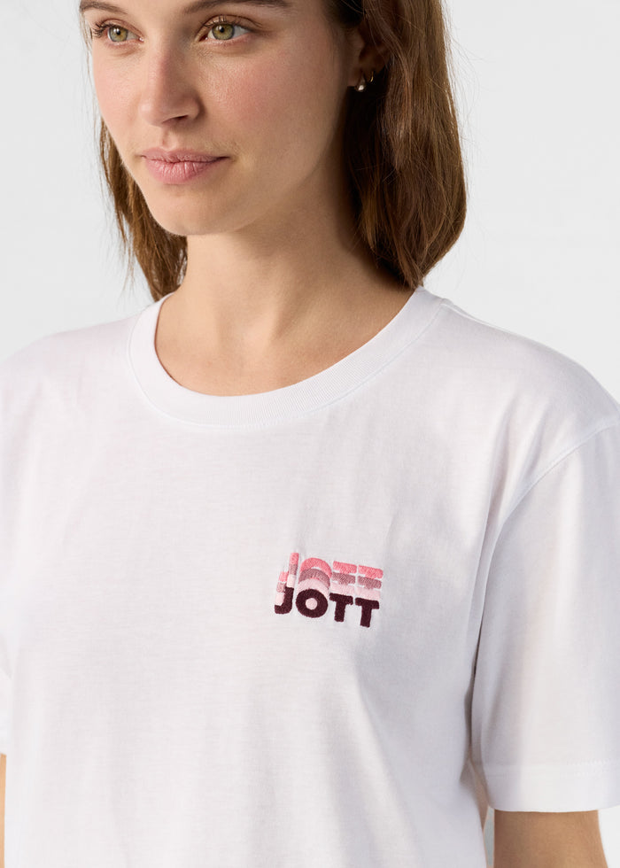 7_LONE-GRADIENT_UTSH212501-901_15.jpg