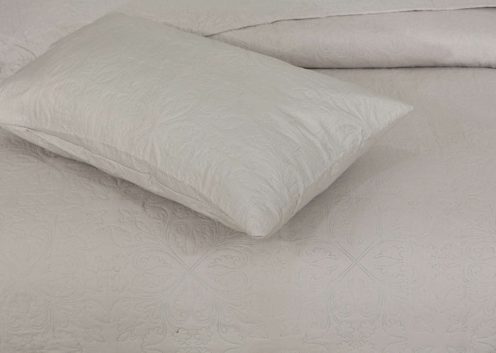 Ultrasonic Quilted Bedspread 3 PCS Design  114 - Nishat Creative Store
